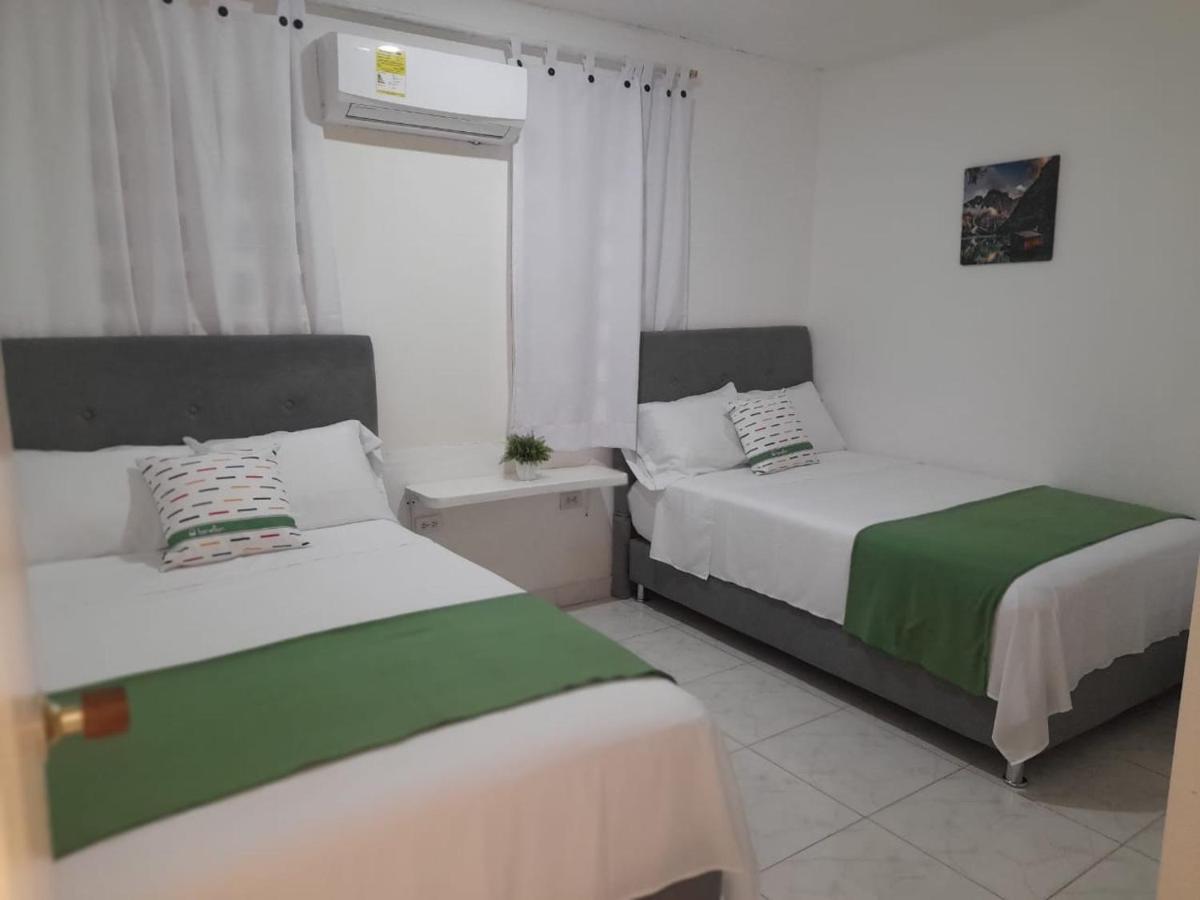 Tita'S Airport Hotel Cartagena Exterior photo